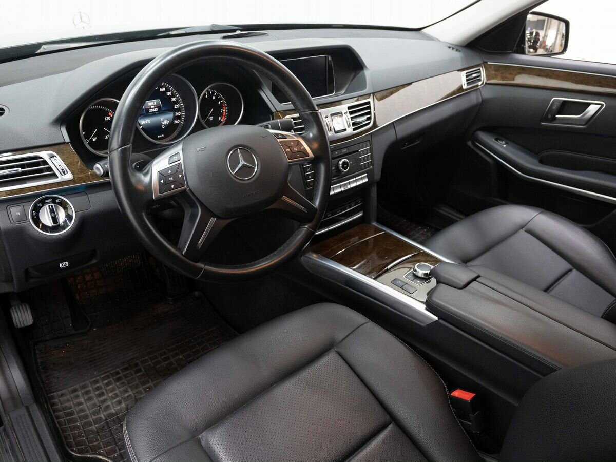 Mercedes-Benz E-Класс 2015 года с пробегом. Фото: #8