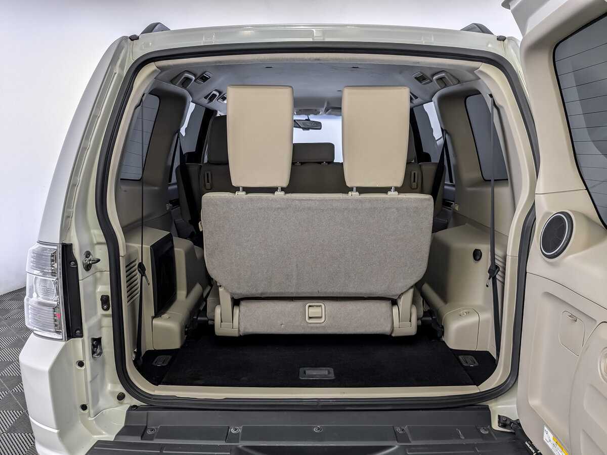 Mitsubishi Pajero 2019 года с пробегом. Фото: #9