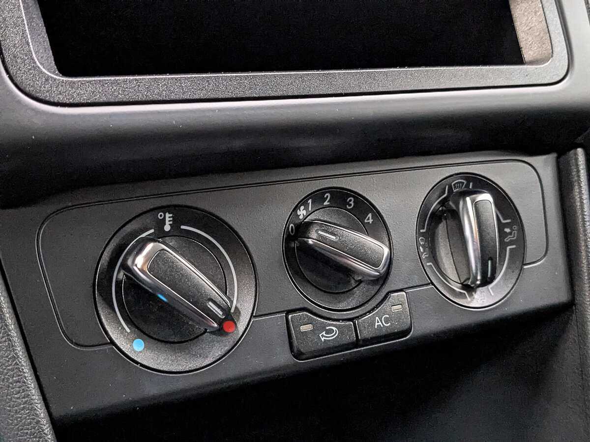 Volkswagen Polo 2011 года с пробегом. Фото: #17