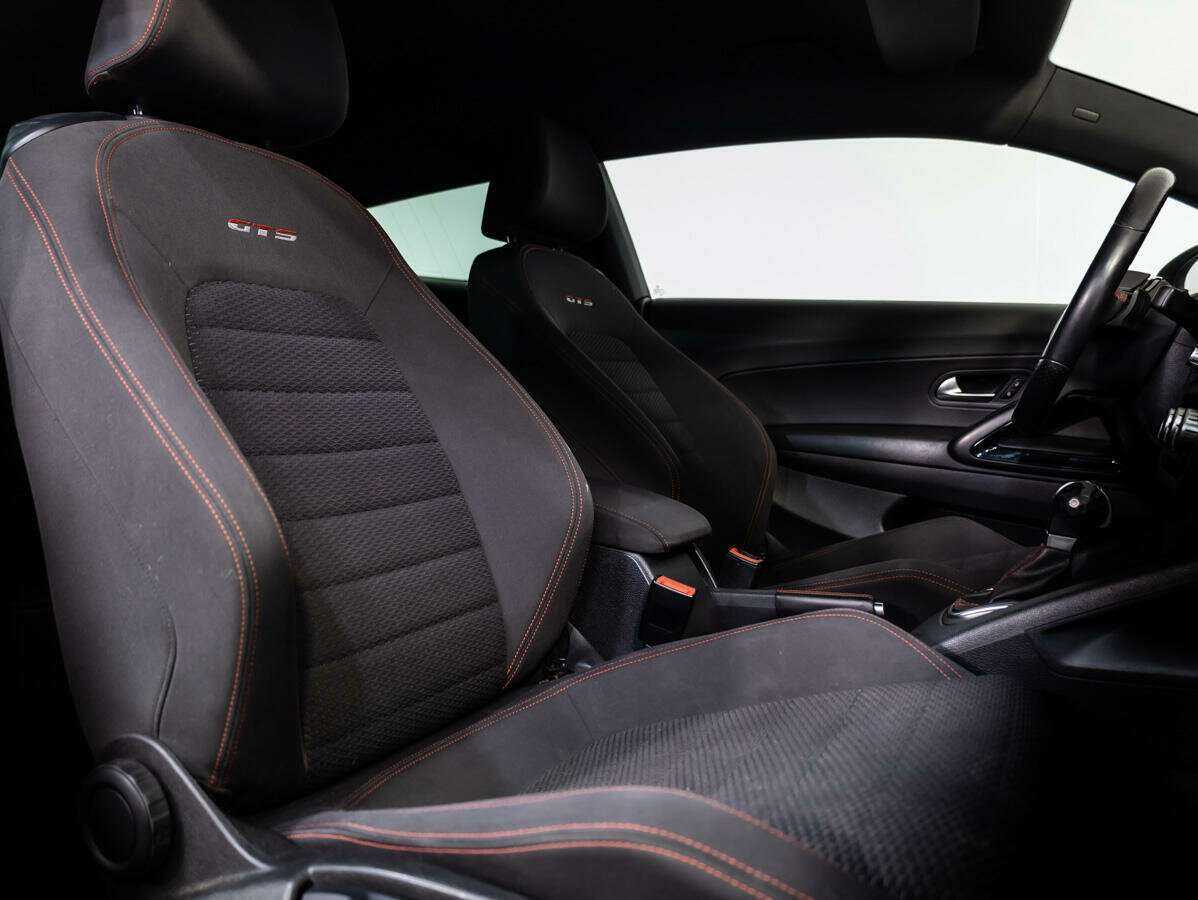 Volkswagen Scirocco 2013 года с пробегом. Фото: #9