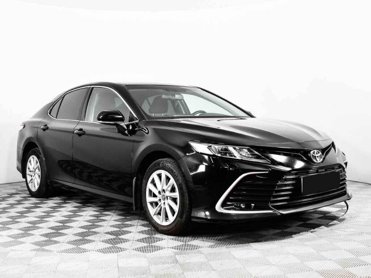 Toyota Camry 2021 года с пробегом. Фото: #2