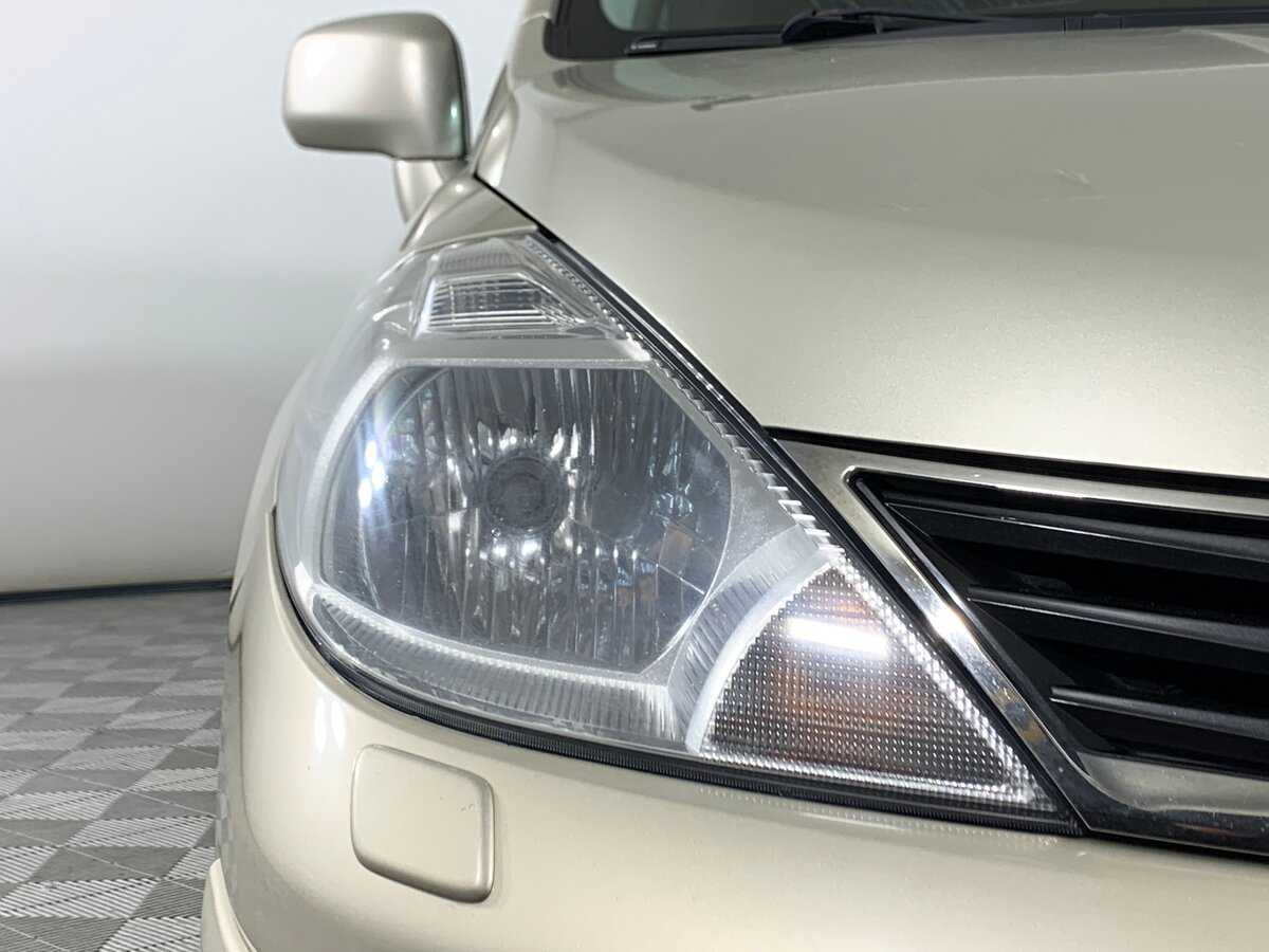 Nissan Tiida 2010 года с пробегом. Фото: #8