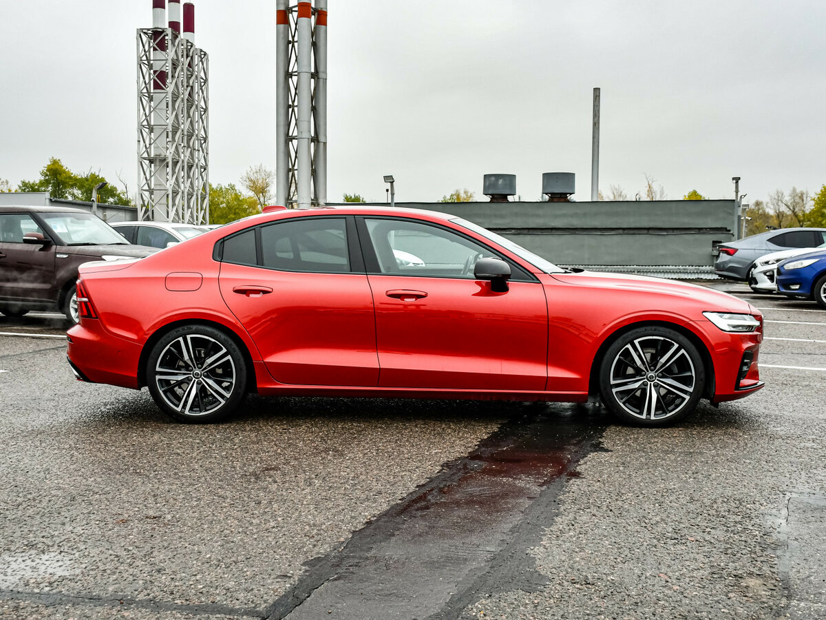 Volvo S60 2019 года с пробегом. Фото: #3