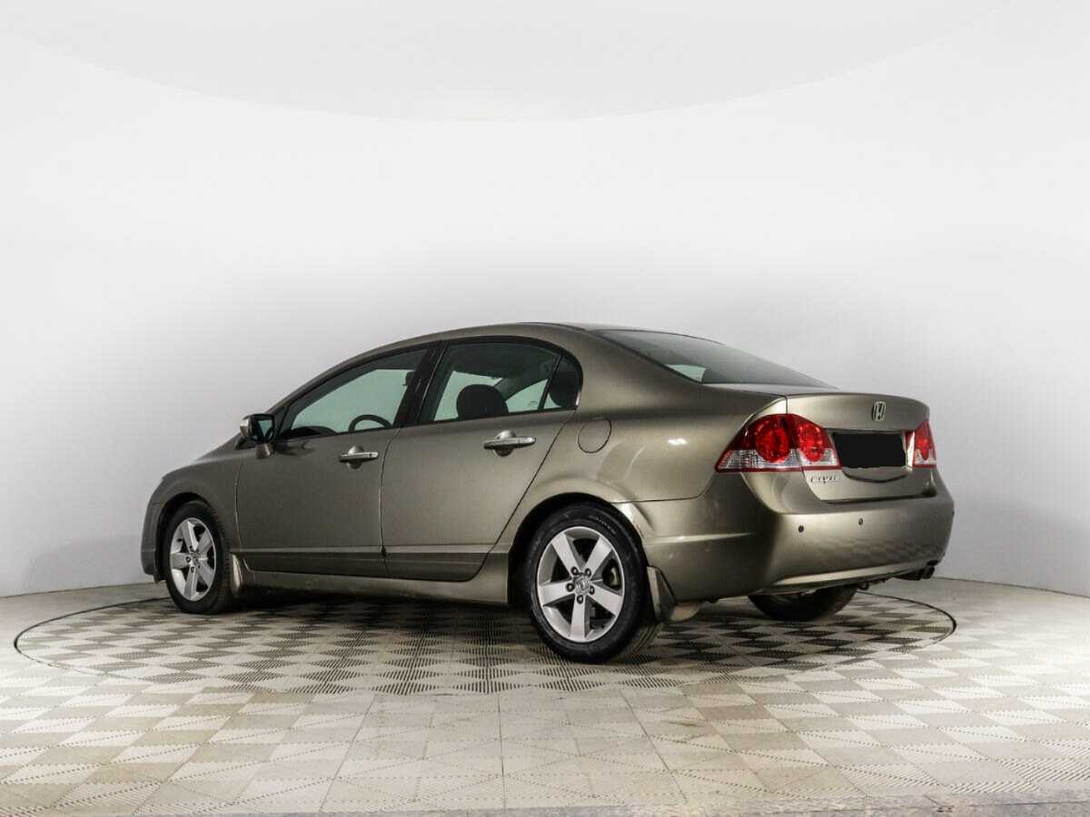 Honda Civic 2008 года с пробегом. Фото: #4