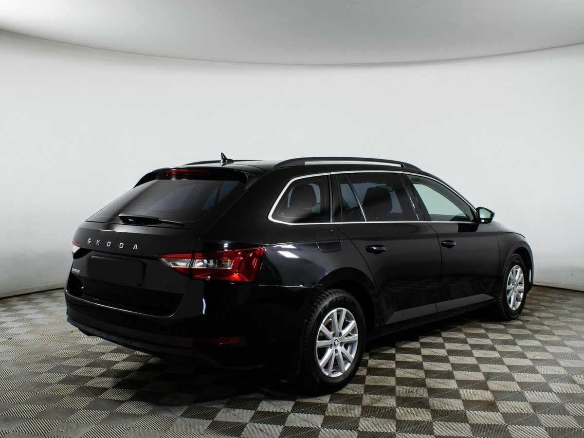 Skoda Superb 2020 года с пробегом. Фото: #4