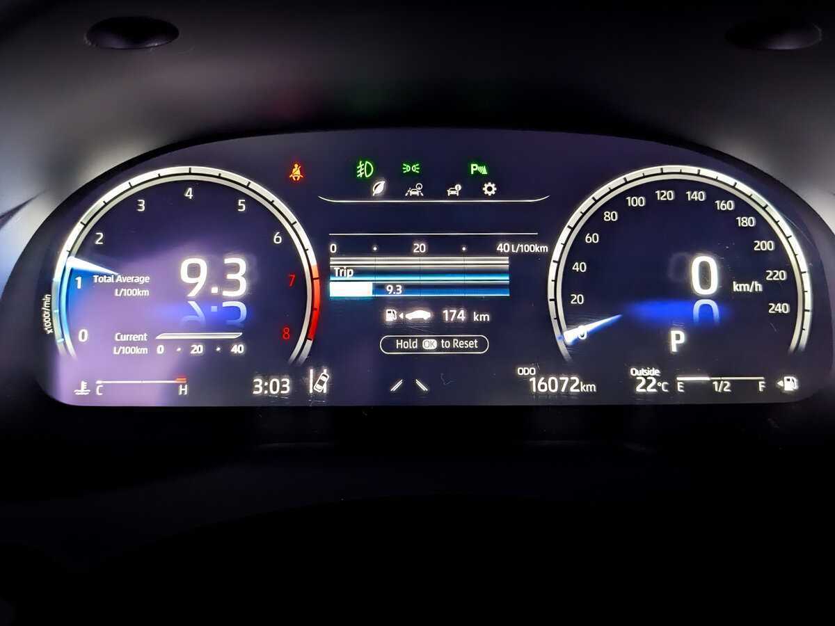 Toyota Camry 2023 года с пробегом. Фото: #10