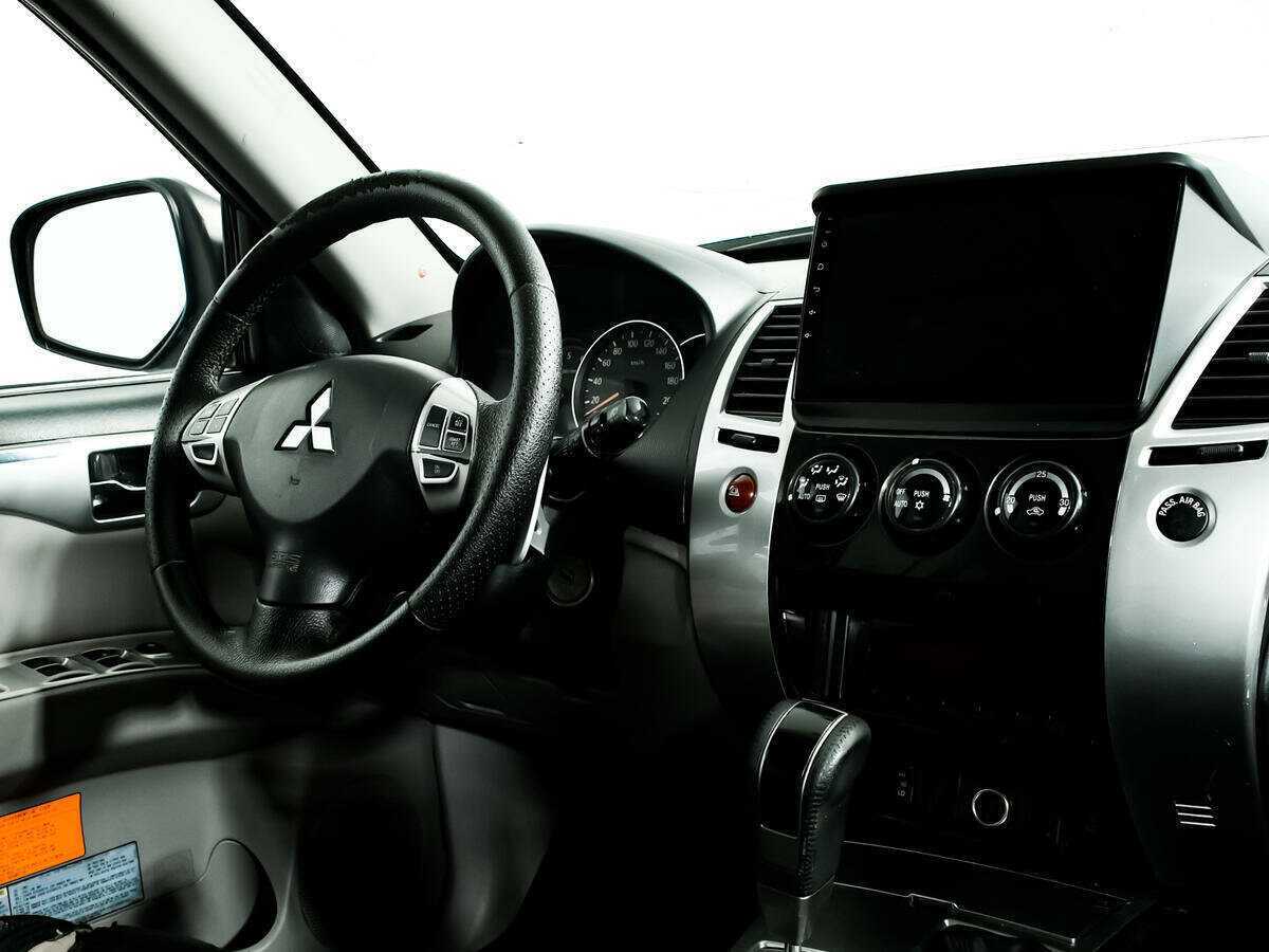 Mitsubishi Pajero Sport 2010 года с пробегом. Фото: #8