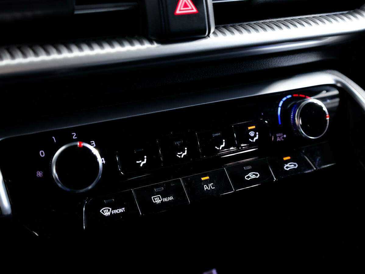 Kia K5 2021 года с пробегом. Фото: #15