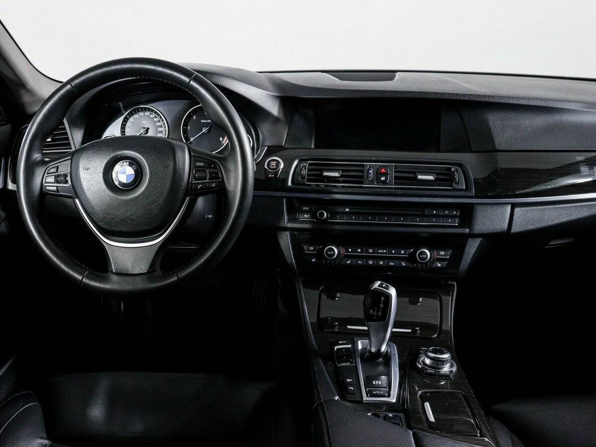 BMW 5 серии 2012 года с пробегом. Фото: #11