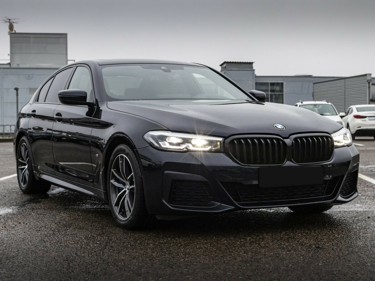 BMW 5 серии 2021 года с пробегом. Фото: #2