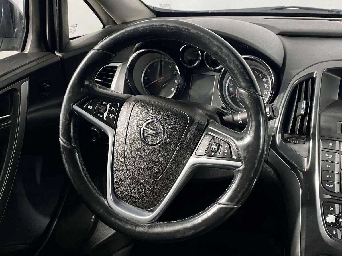 Opel Astra 2013 года с пробегом. Фото: #11