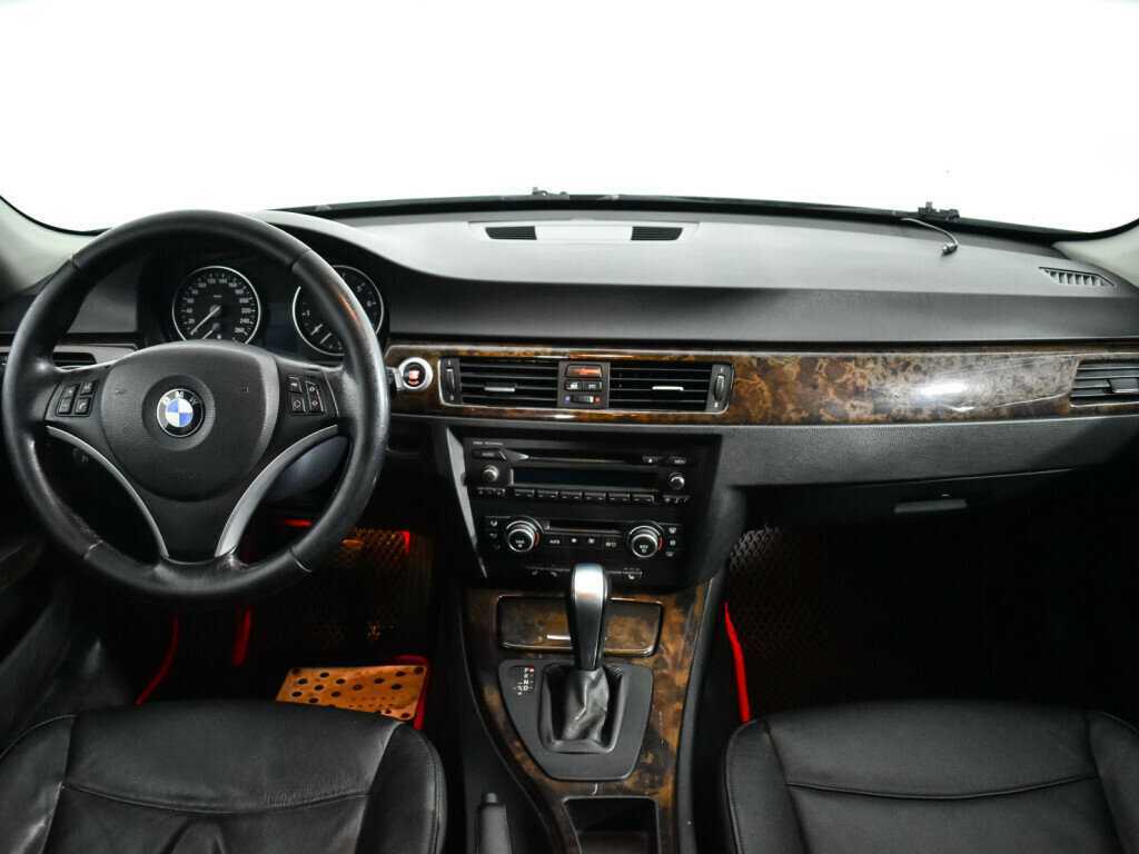 BMW 3 серии 2008 года с пробегом. Фото: #11