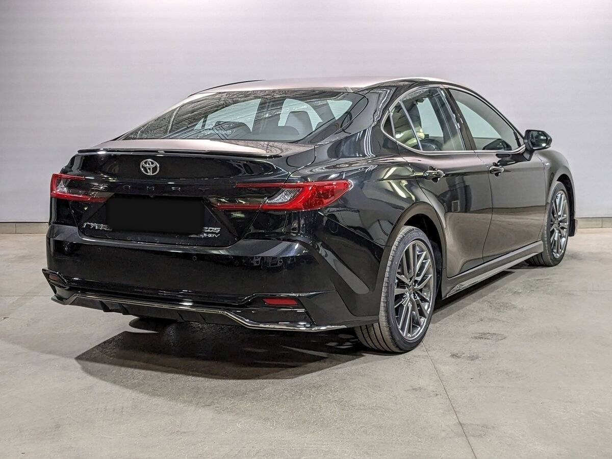Toyota Camry 2024 года с пробегом. Фото: #1