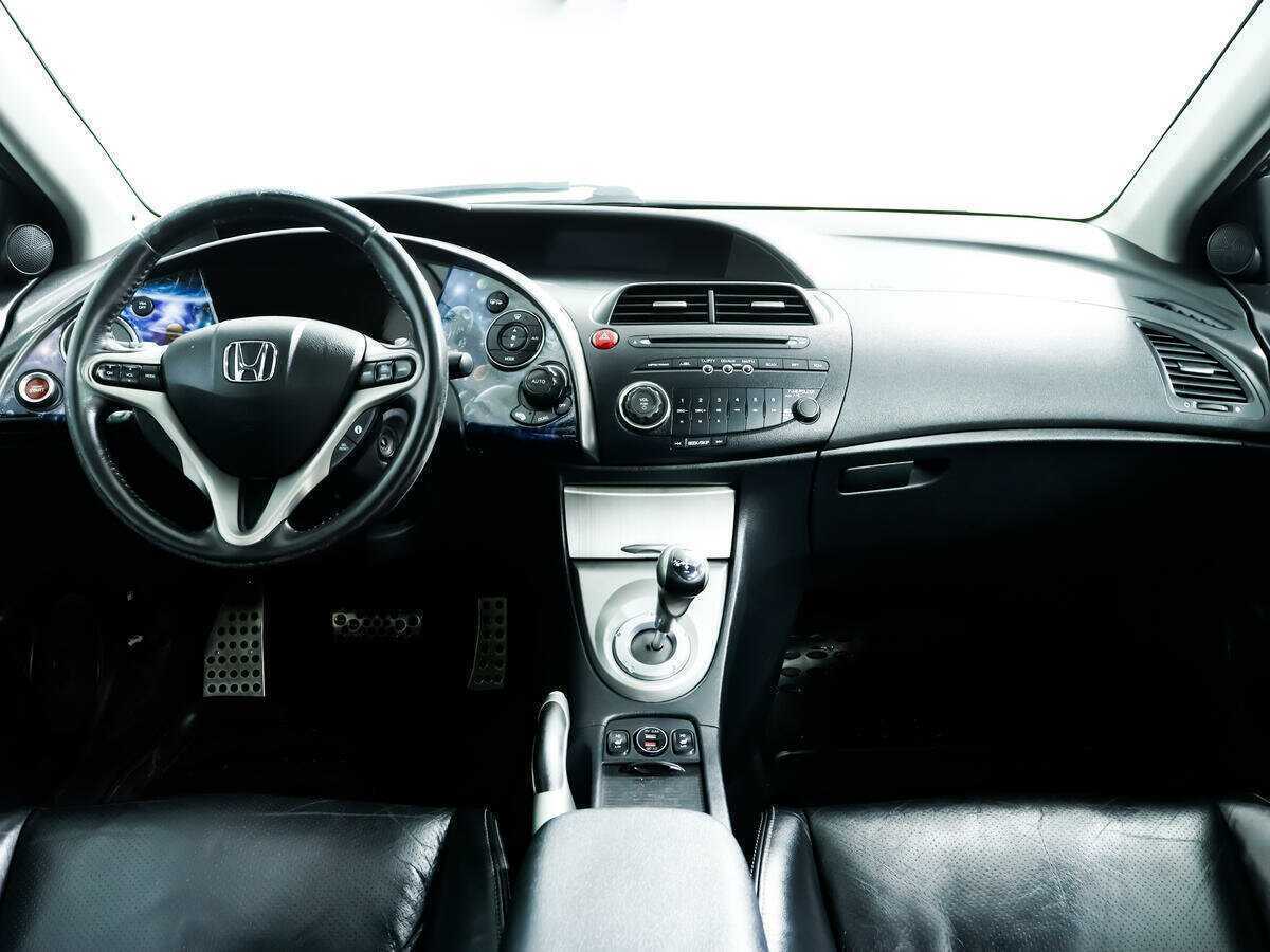 Honda Civic 2008 года с пробегом. Фото: #10