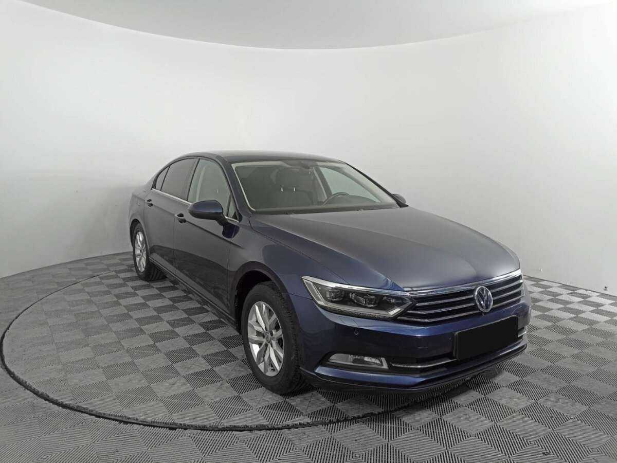 Volkswagen Passat 2016 года с пробегом. Фото: #2