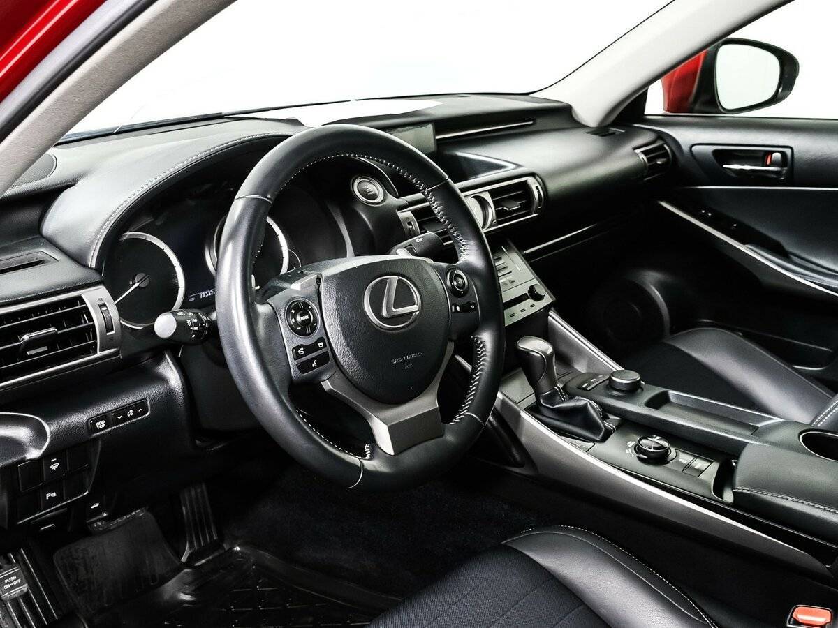 Lexus IS 2014 года с пробегом. Фото: #11