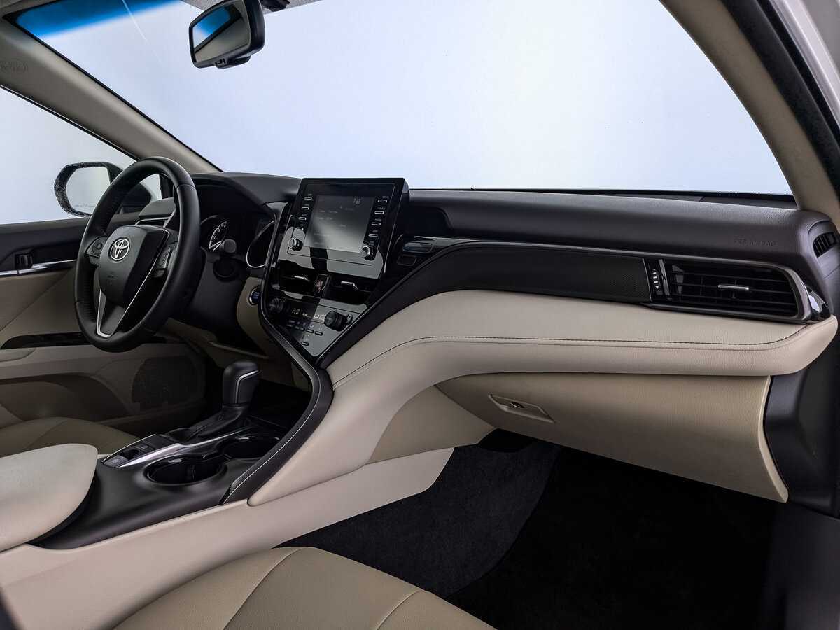 Toyota Camry 2022 года с пробегом. Фото: #8