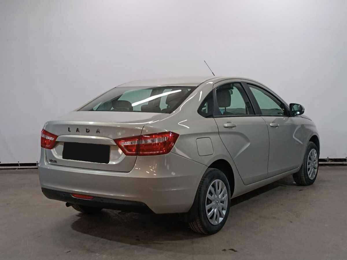 Lada (ВАЗ) Vesta 2018 года с пробегом. Фото: #4