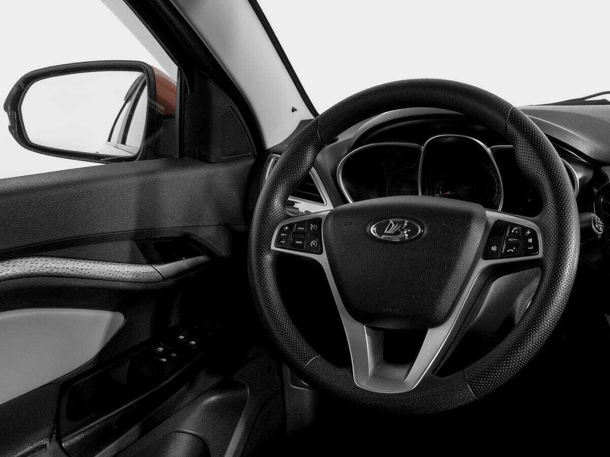 Lada (ВАЗ) Vesta 2018 года с пробегом. Фото: #14