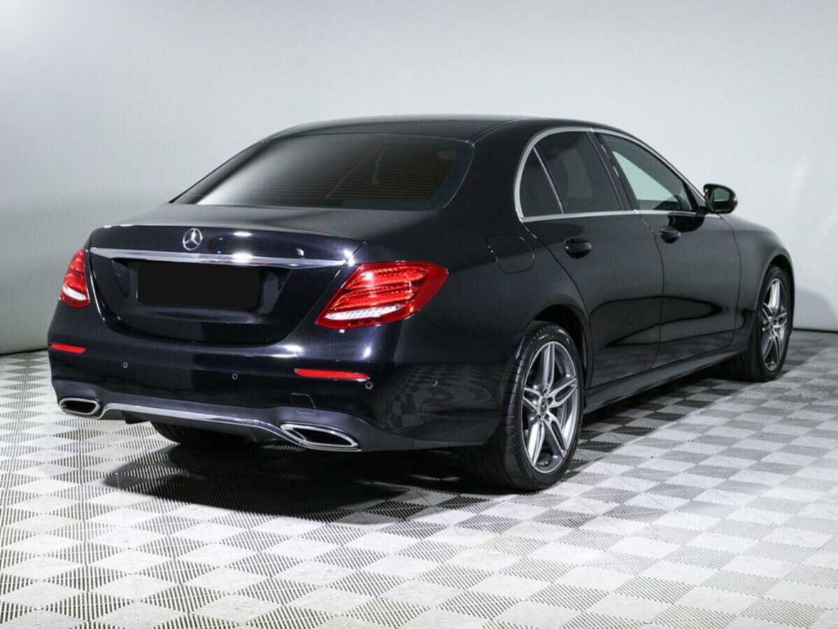 Mercedes-Benz E-Класс 2018 года с пробегом. Фото: #3
