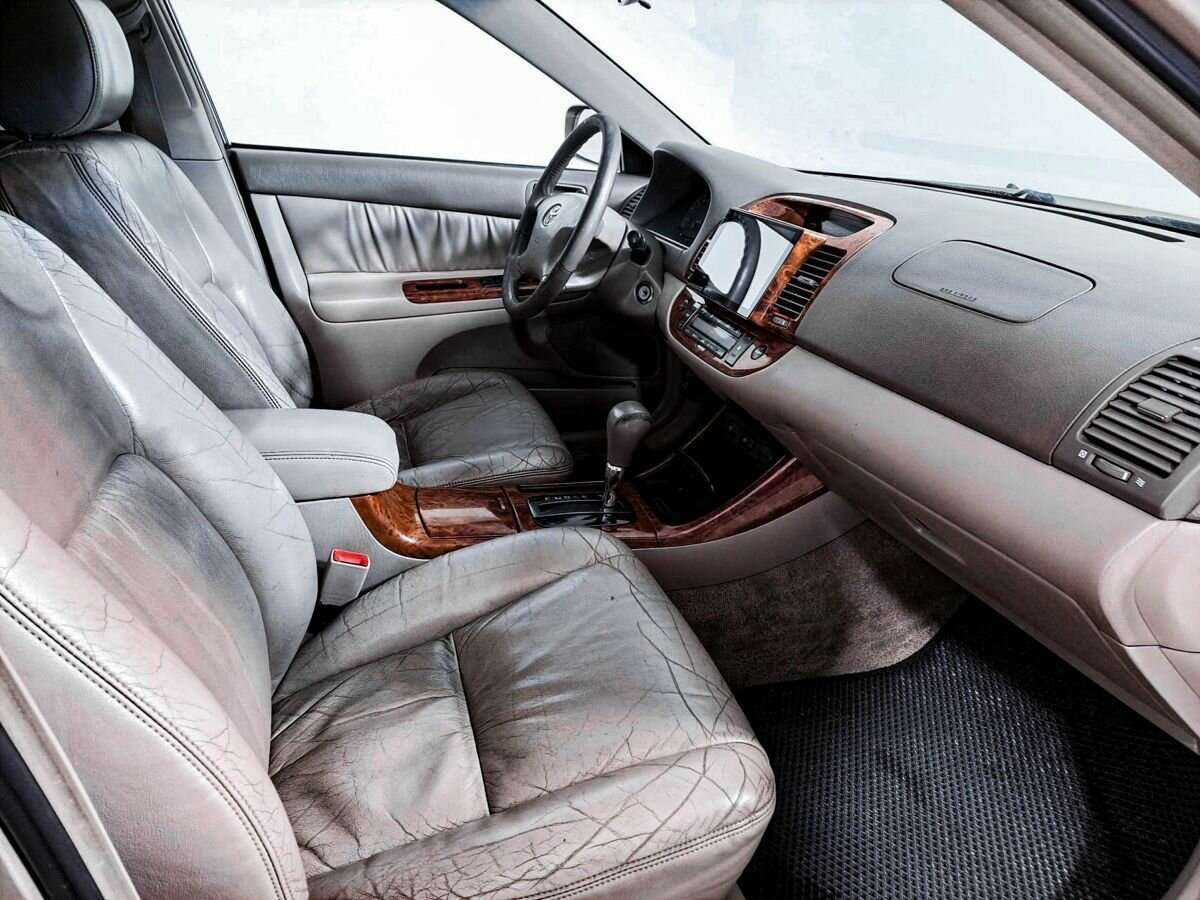 Toyota Camry 2002 года с пробегом. Фото: #8