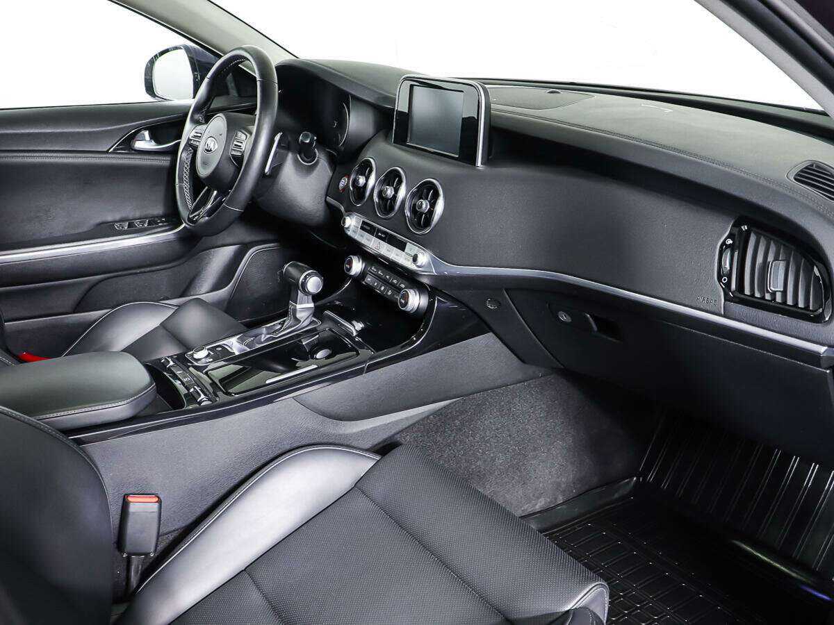 Kia Stinger 2019 года с пробегом. Фото: #10
