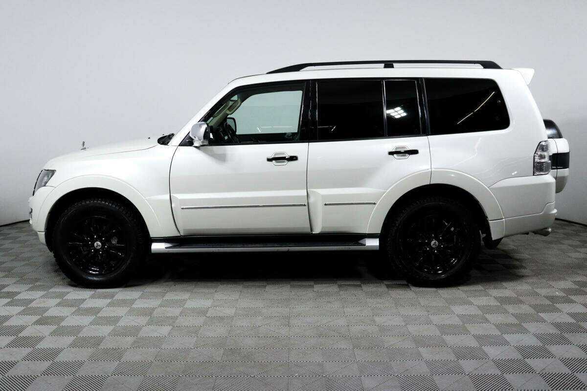 Mitsubishi Pajero 2019 года с пробегом. Фото: #6