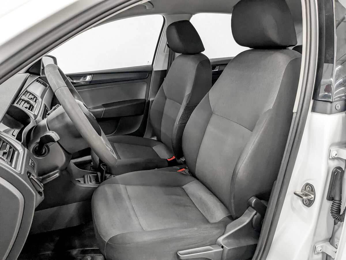 Skoda Rapid 2017 года с пробегом. Фото: #19