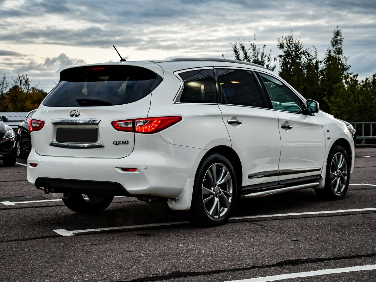 Infiniti QX60 2014 года с пробегом. Фото: #4