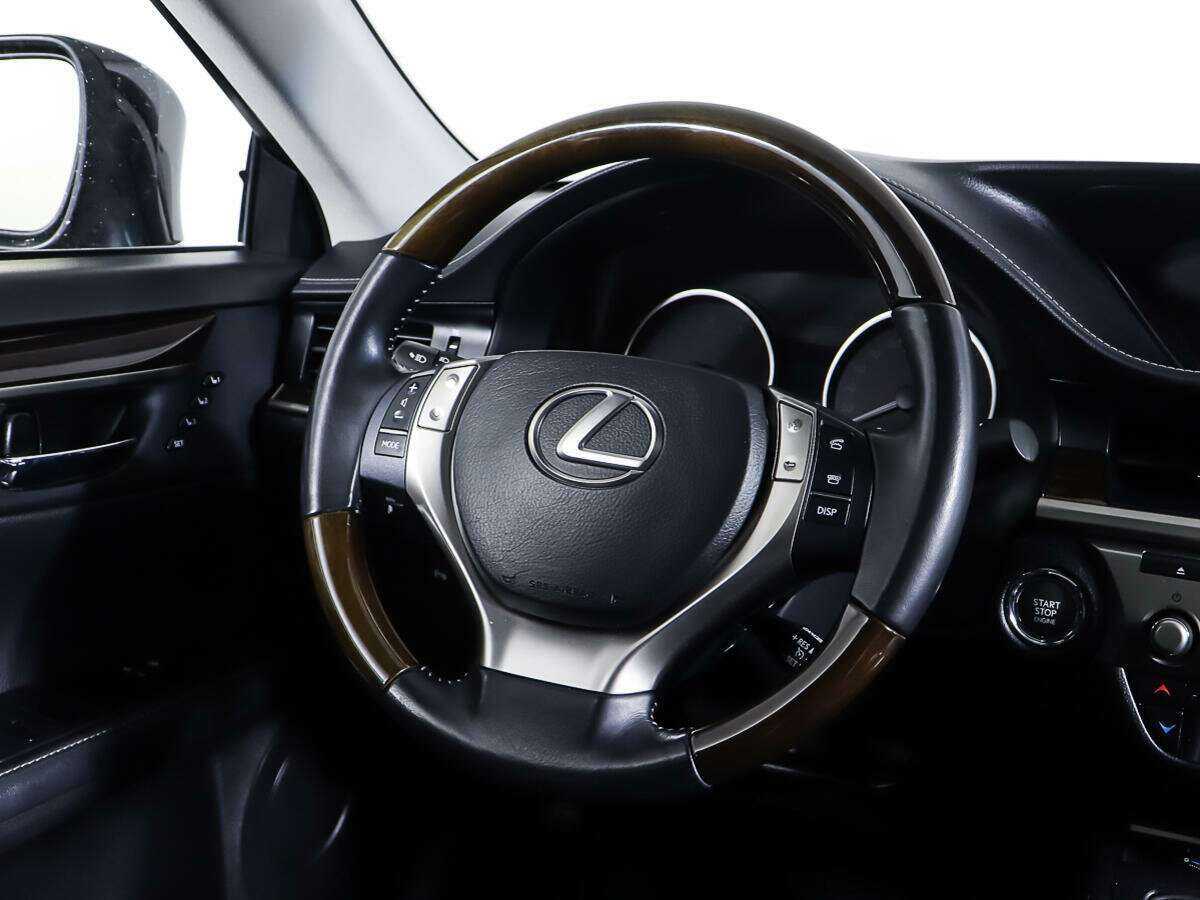 Lexus ES 2014 года с пробегом. Фото: #14