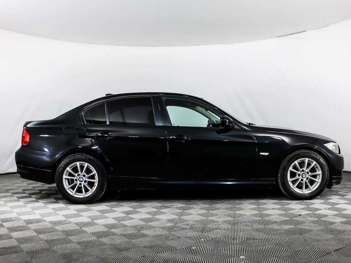 BMW 3 серии 2011 года с пробегом. Фото: #3
