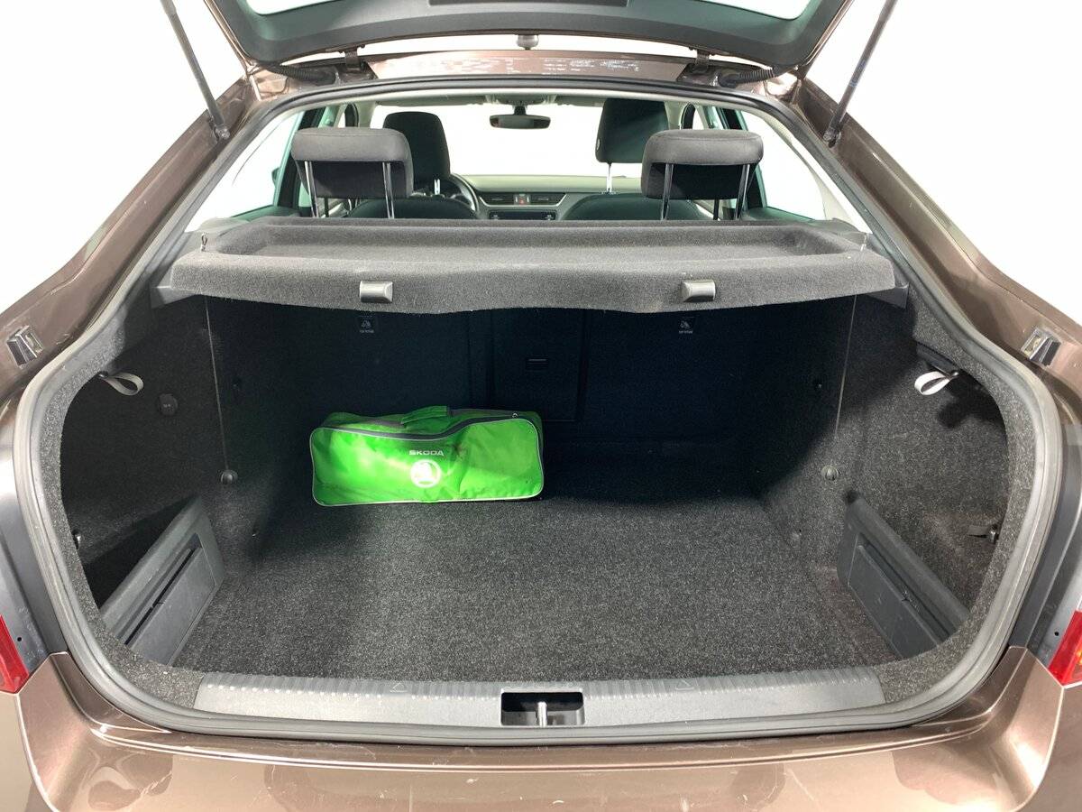 Skoda Octavia 2018 года с пробегом. Фото: #18