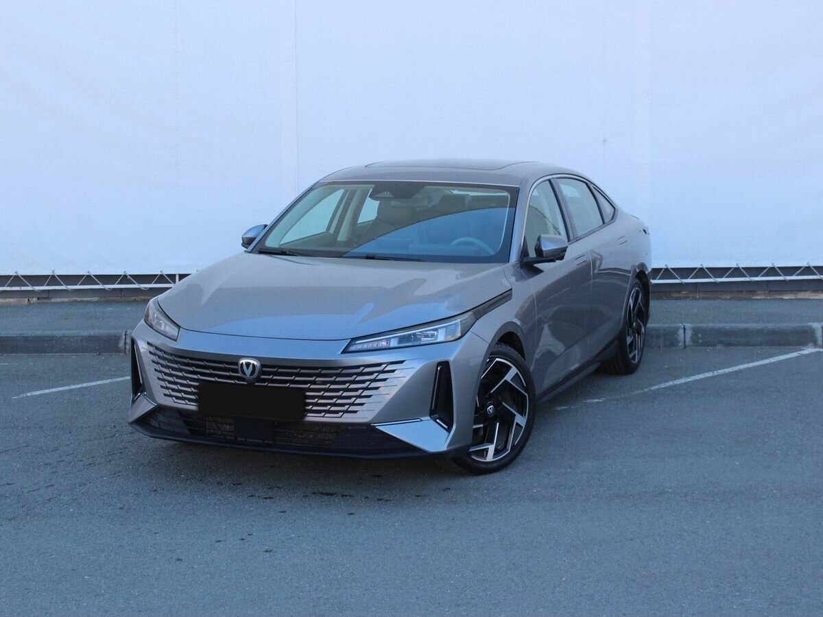 Changan Lamore 2023 года с пробегом. Посмотреть фото