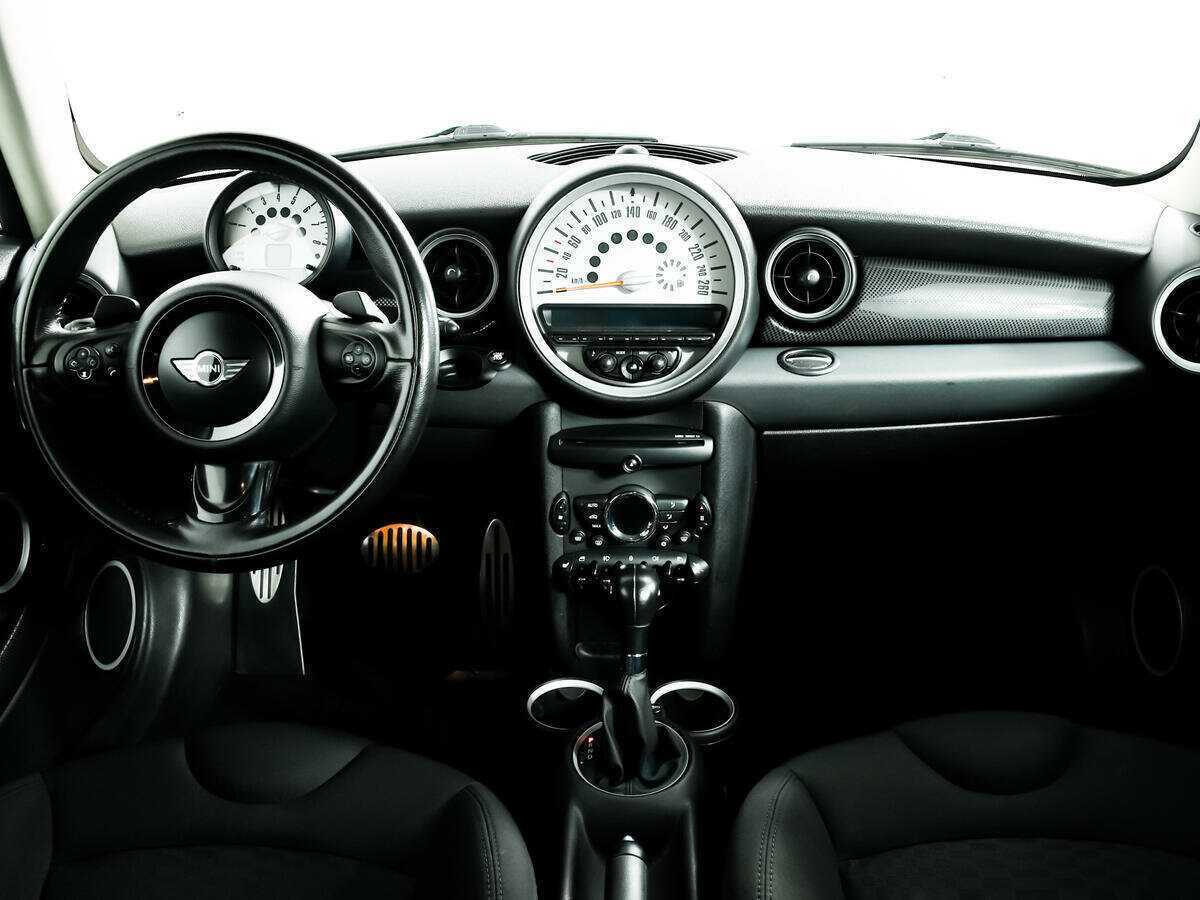 Mini Hatch 2011 года с пробегом. Фото: #10