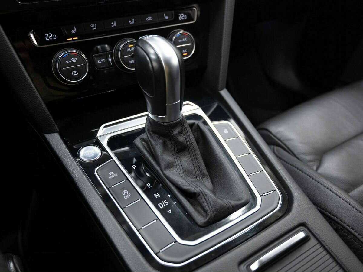 Volkswagen Passat 2019 года с пробегом. Фото: #19