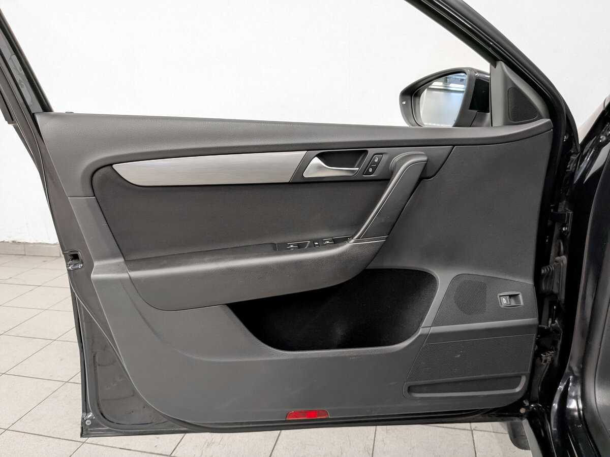 Volkswagen Passat 2012 года с пробегом. Фото: #16