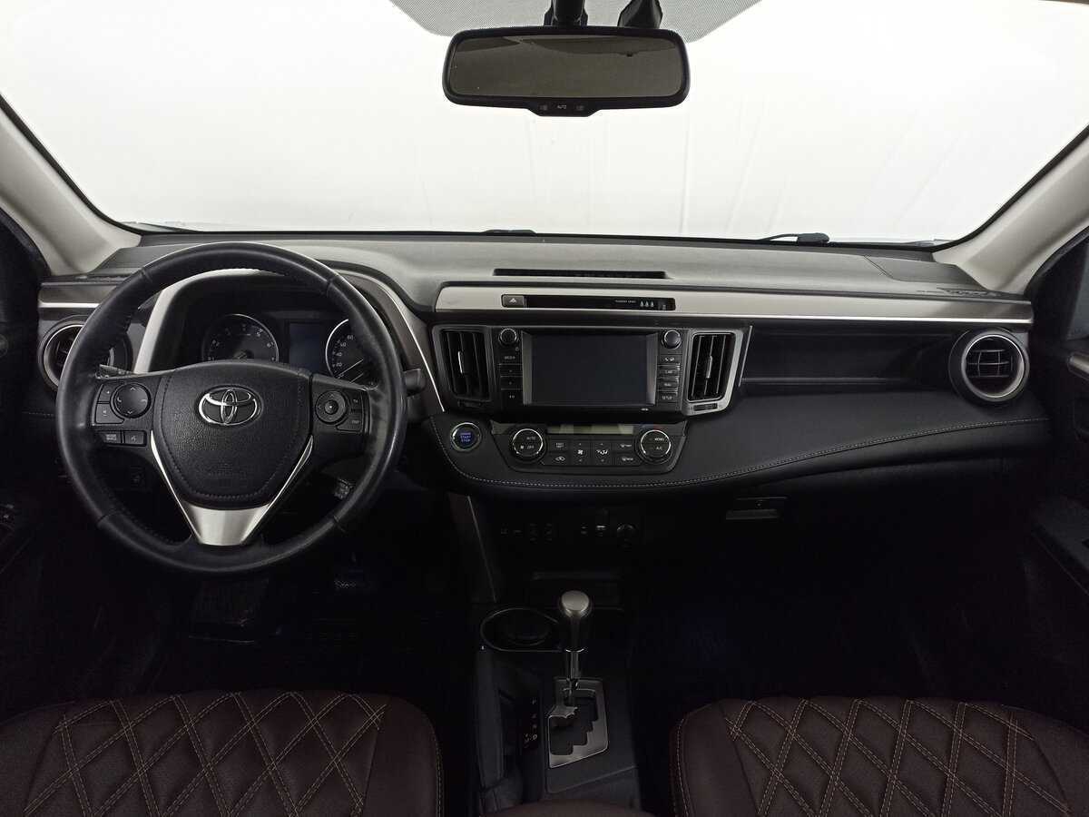 Toyota RAV4 2018 года с пробегом. Фото: #13