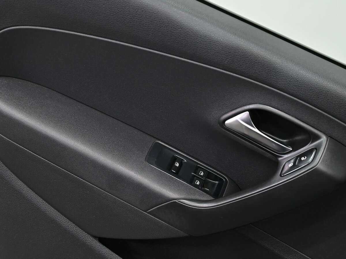 Volkswagen Polo 2012 года с пробегом. Фото: #7