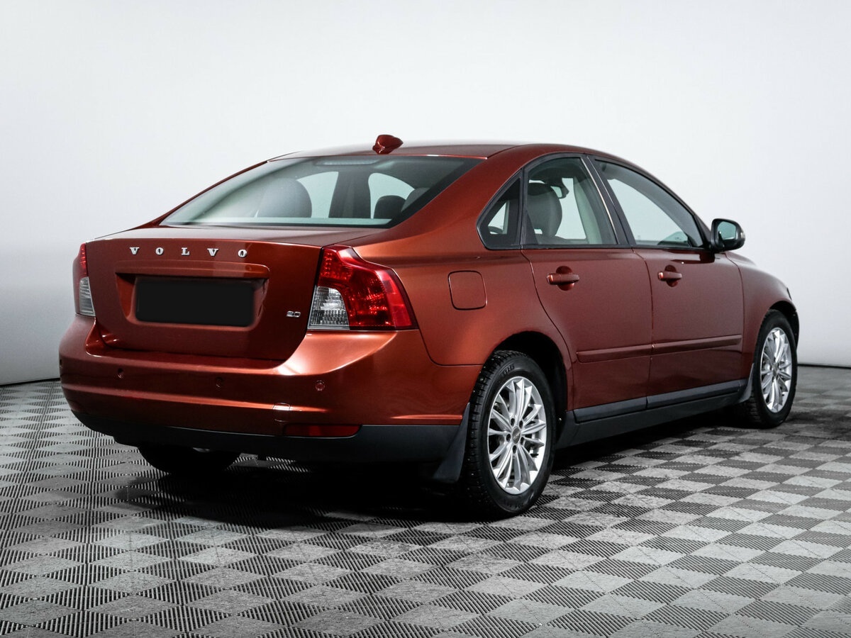 Volvo S40 2010 года с пробегом. Фото: #4