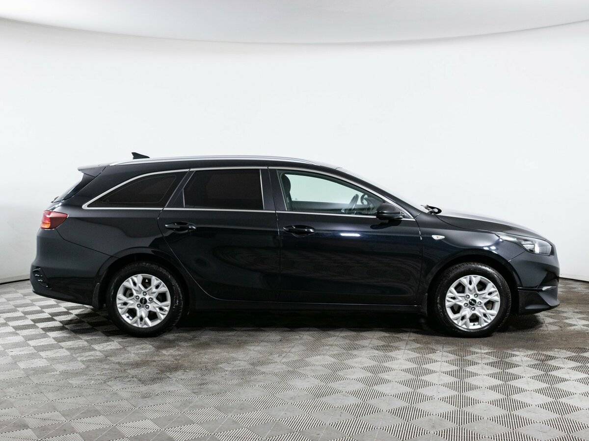 Kia Ceed 2022 года с пробегом. Фото: #3