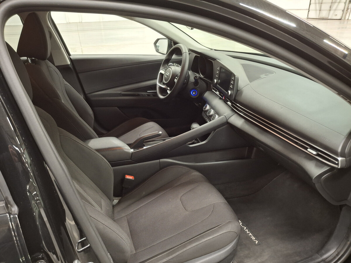 Hyundai Elantra 2020 года с пробегом. Фото: #10