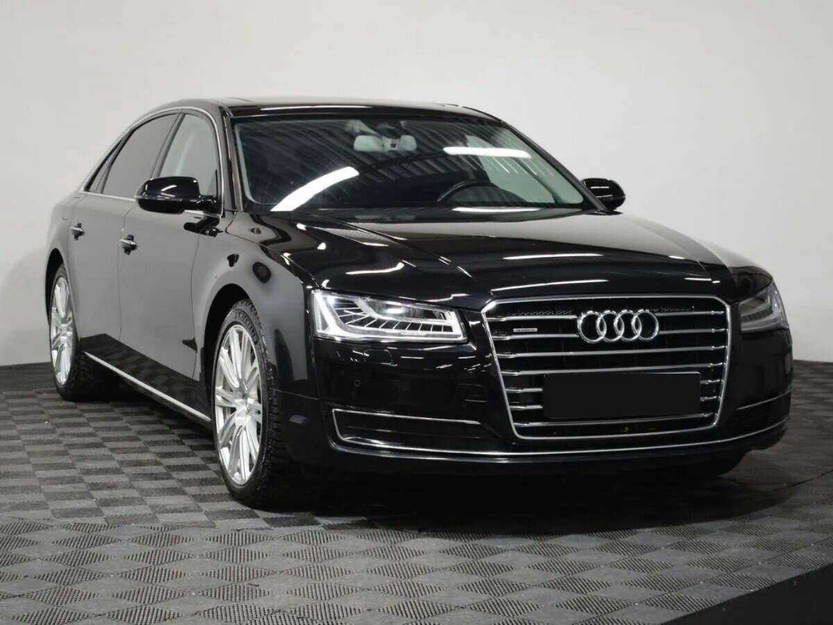 Audi A8 2015 года с пробегом. Фото: #2