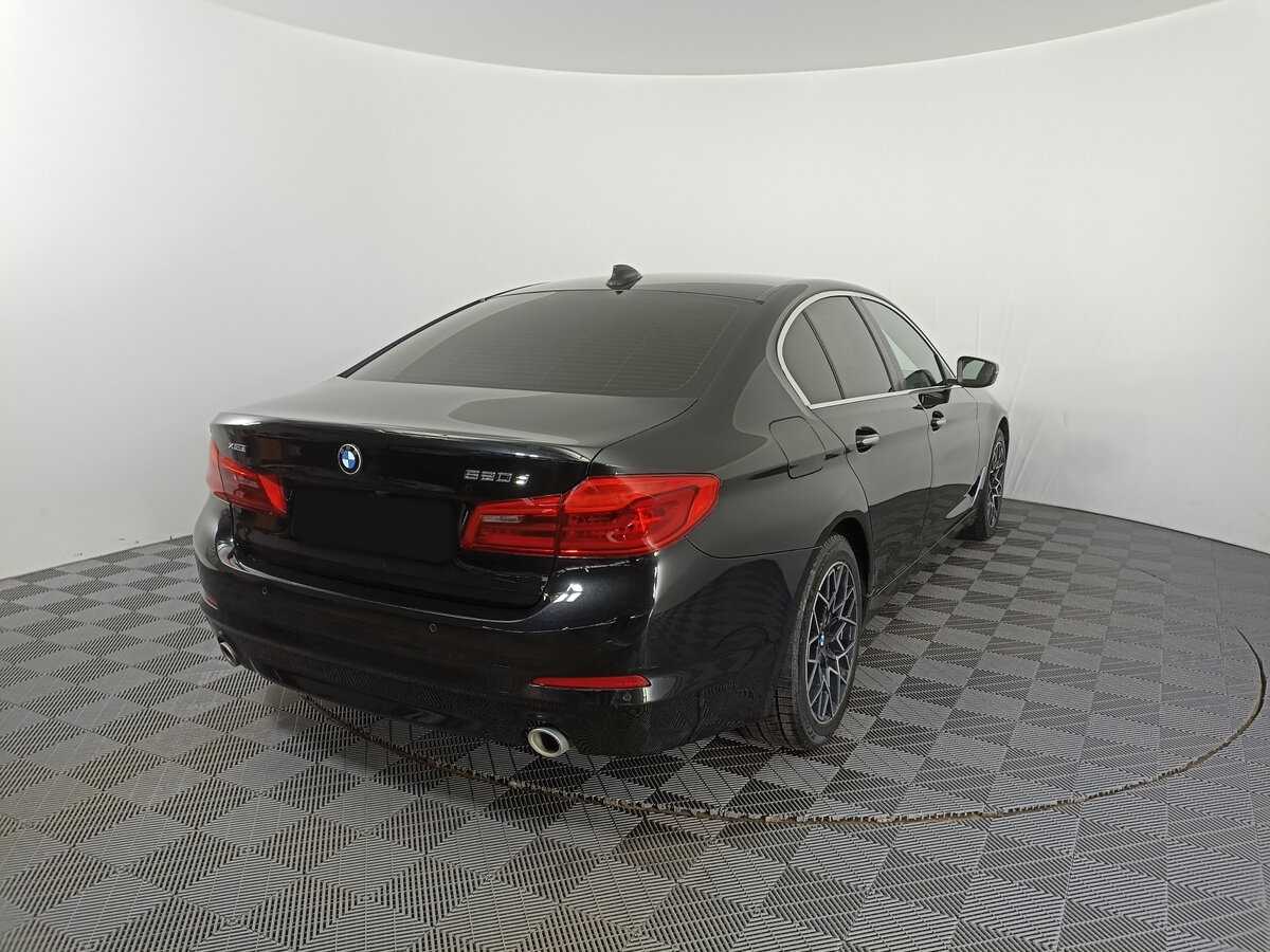 BMW 5 серии 2018 года с пробегом. Фото: #3