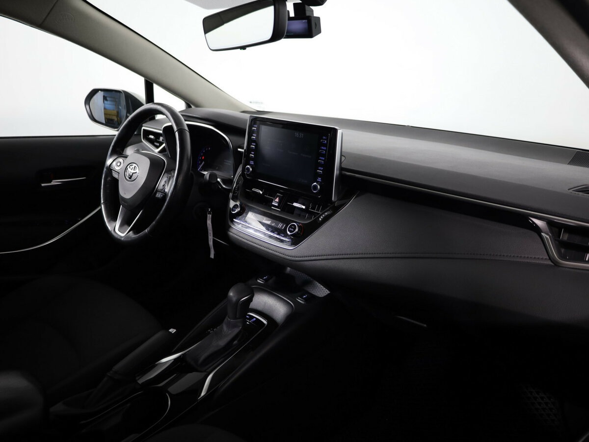 Toyota Corolla 2019 года с пробегом. Фото: #9