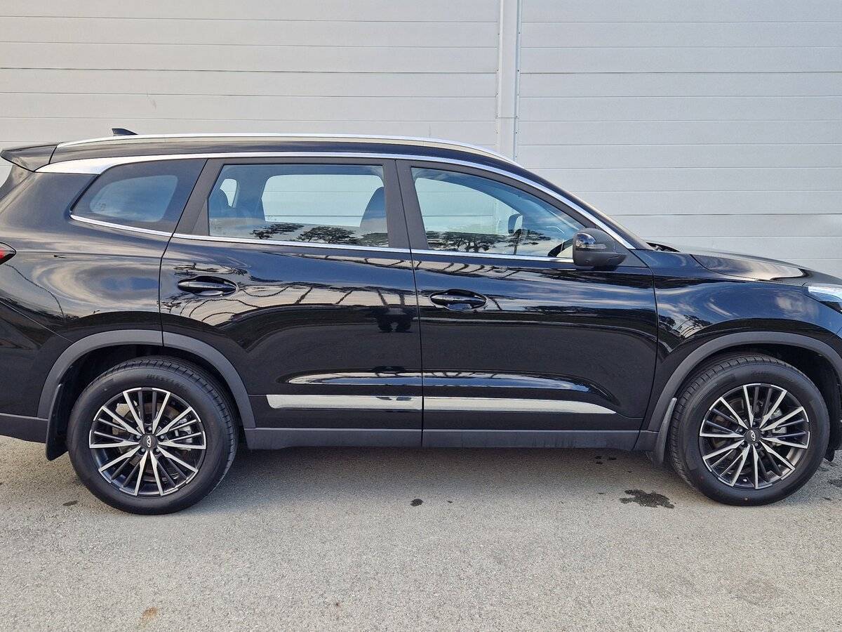 Chery Tiggo 8 2023 года с пробегом. Фото: #3