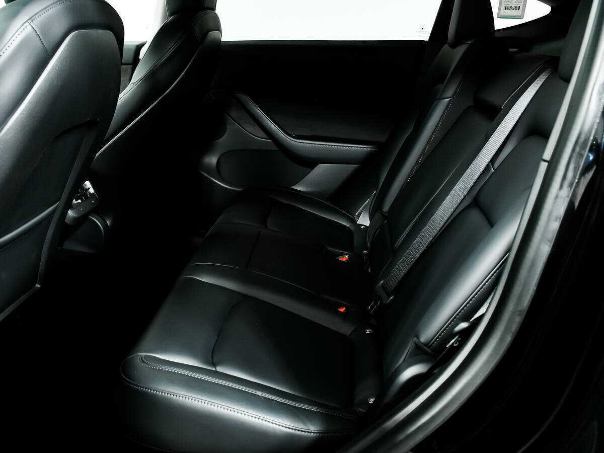 Tesla Model Y 2021 года с пробегом. Фото: #9