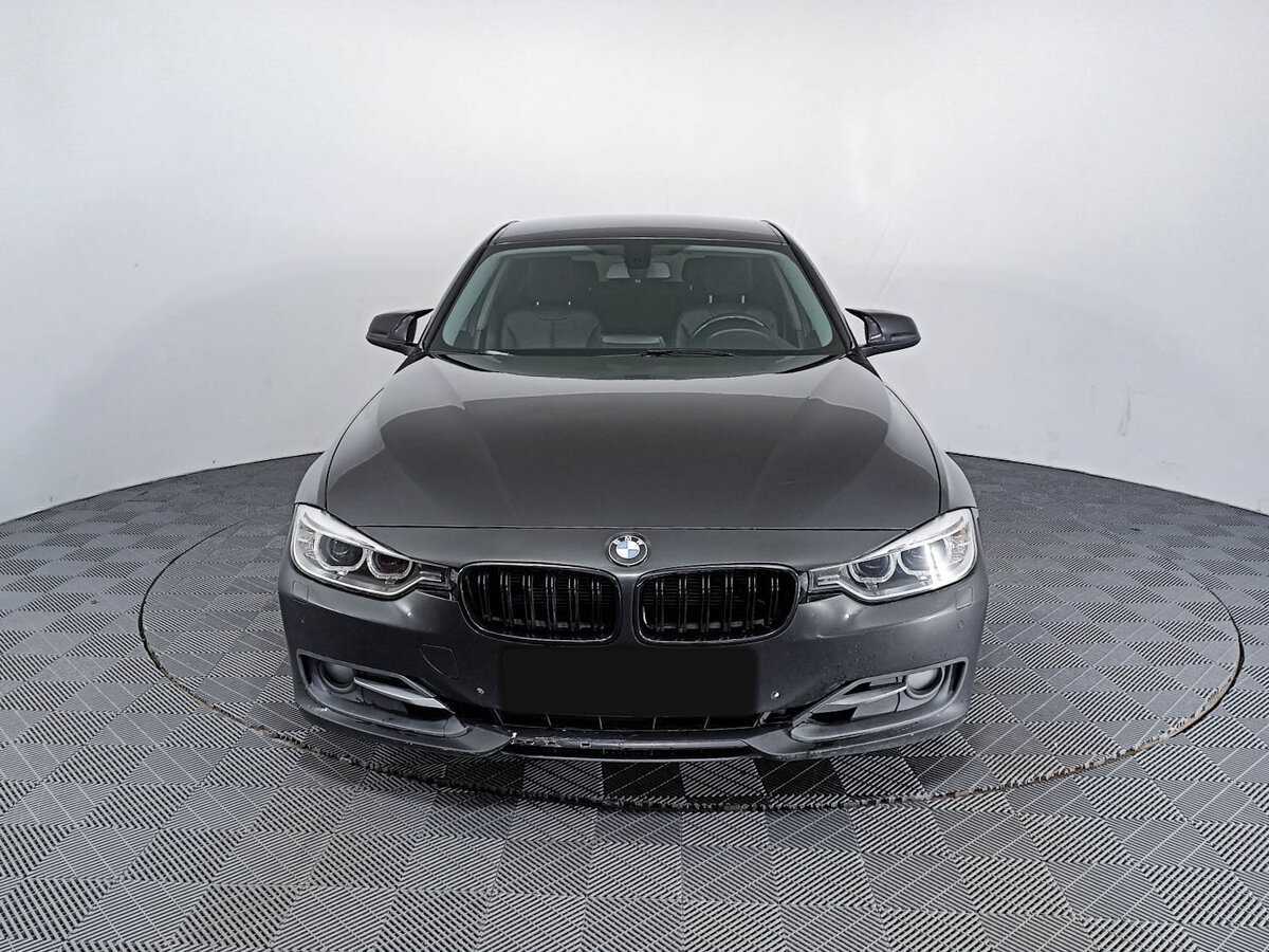 BMW 3 серии 2014 года с пробегом. Фото: #1