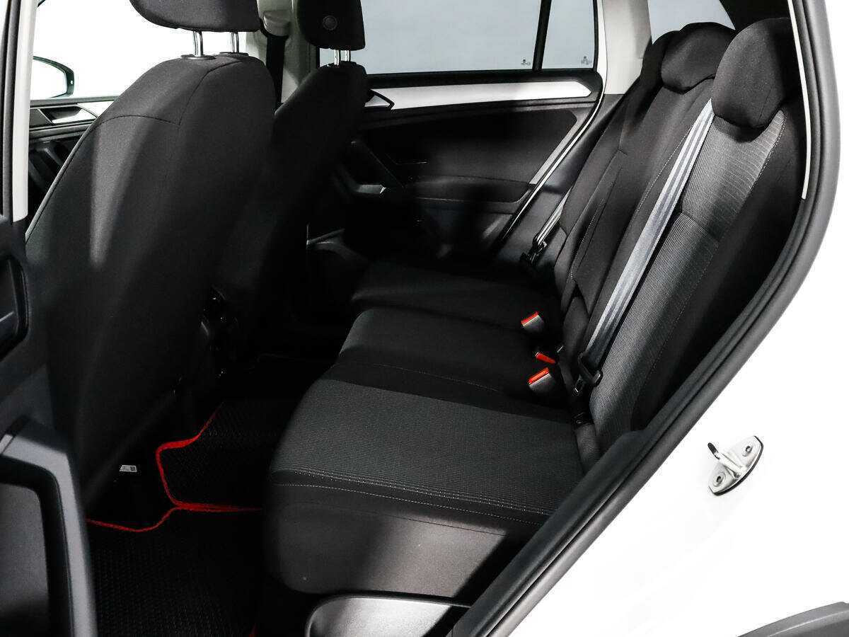 Volkswagen Tiguan 2021 года с пробегом. Фото: #7