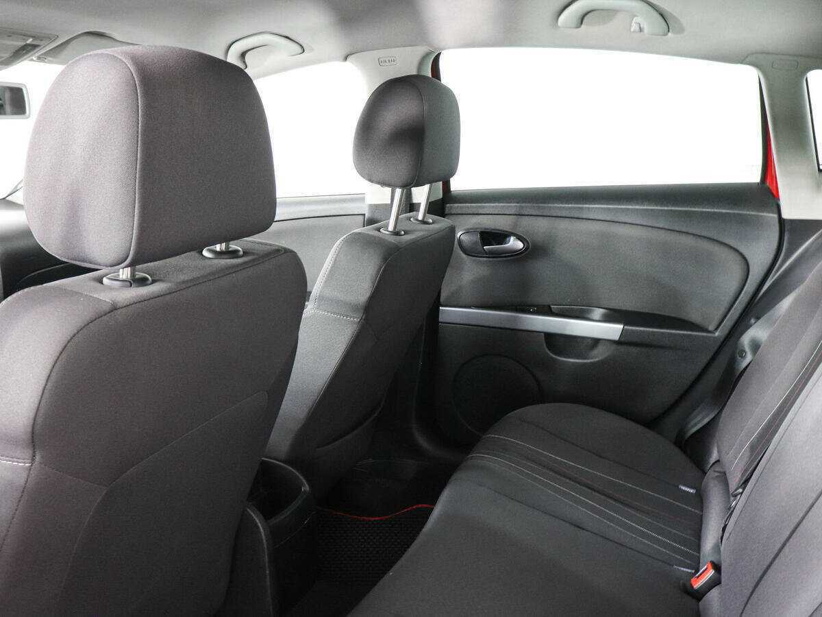 SEAT Leon 2012 года с пробегом. Фото: #10