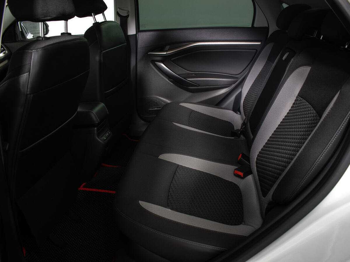 Lada (ВАЗ) Vesta 2018 года с пробегом. Фото: #7